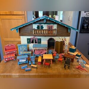 RARE Vintage Dora Kuhn Wooden Dollhouse & Hand Painted Furniture West Germany